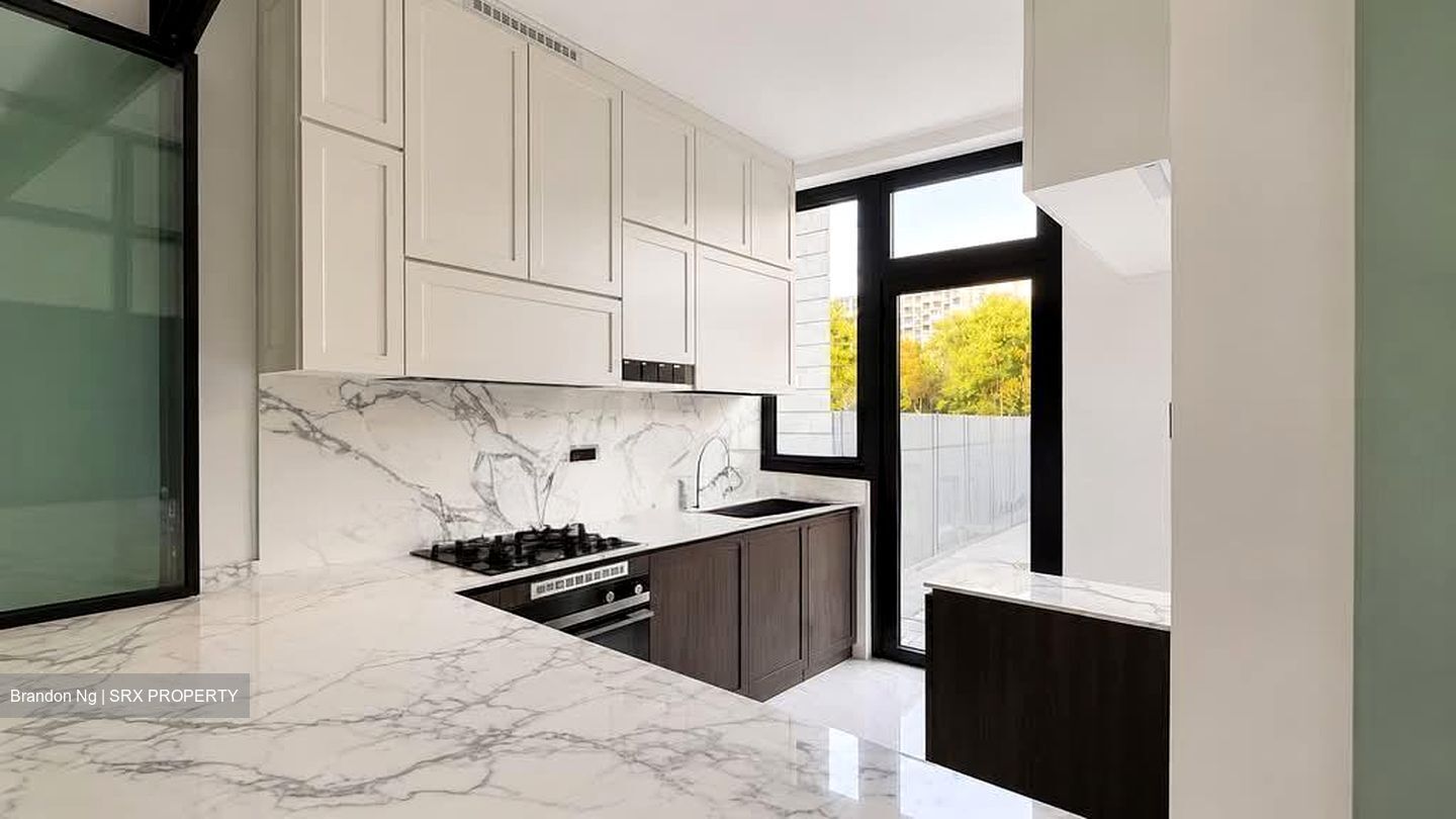 Jalan Loyang Besar (D17), Terrace #606445391